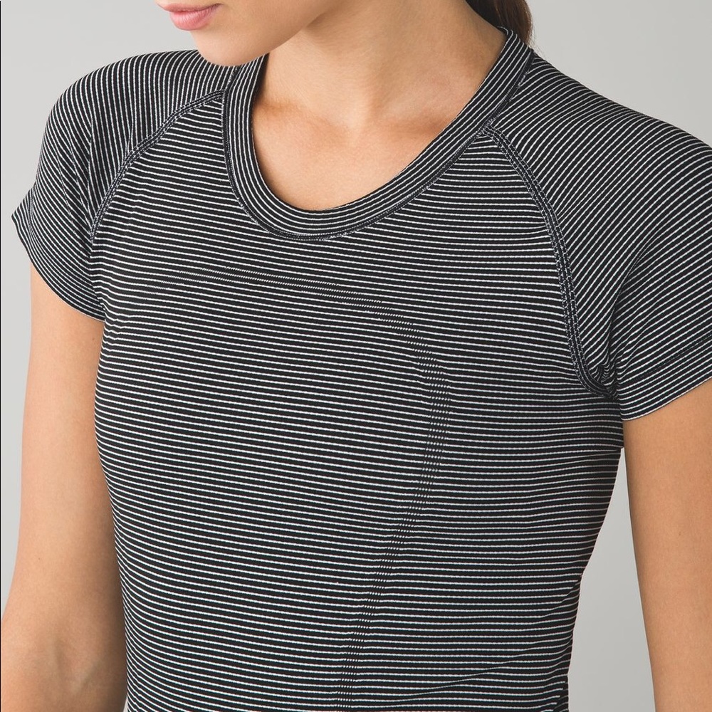 🍋 LuLu Lemon Striped Top running